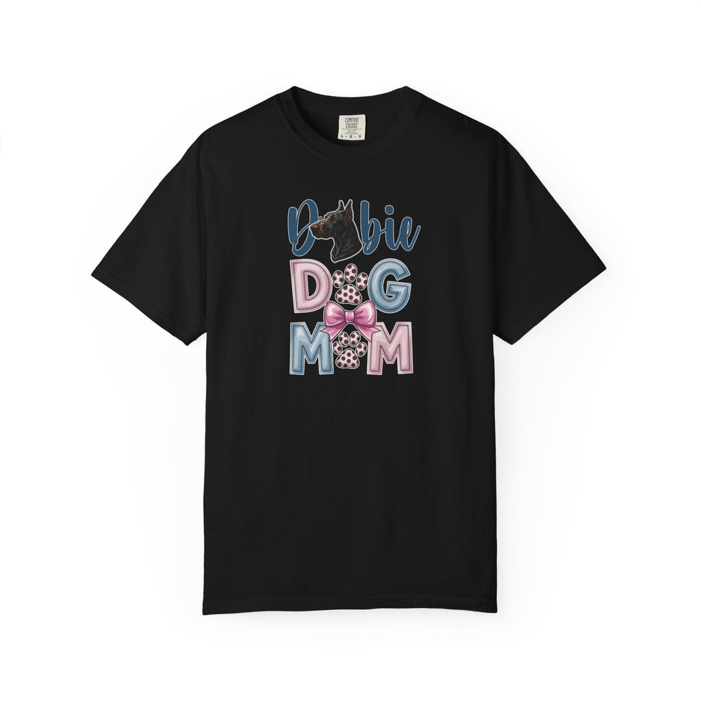 Dobie Dog Mom T-Shirt